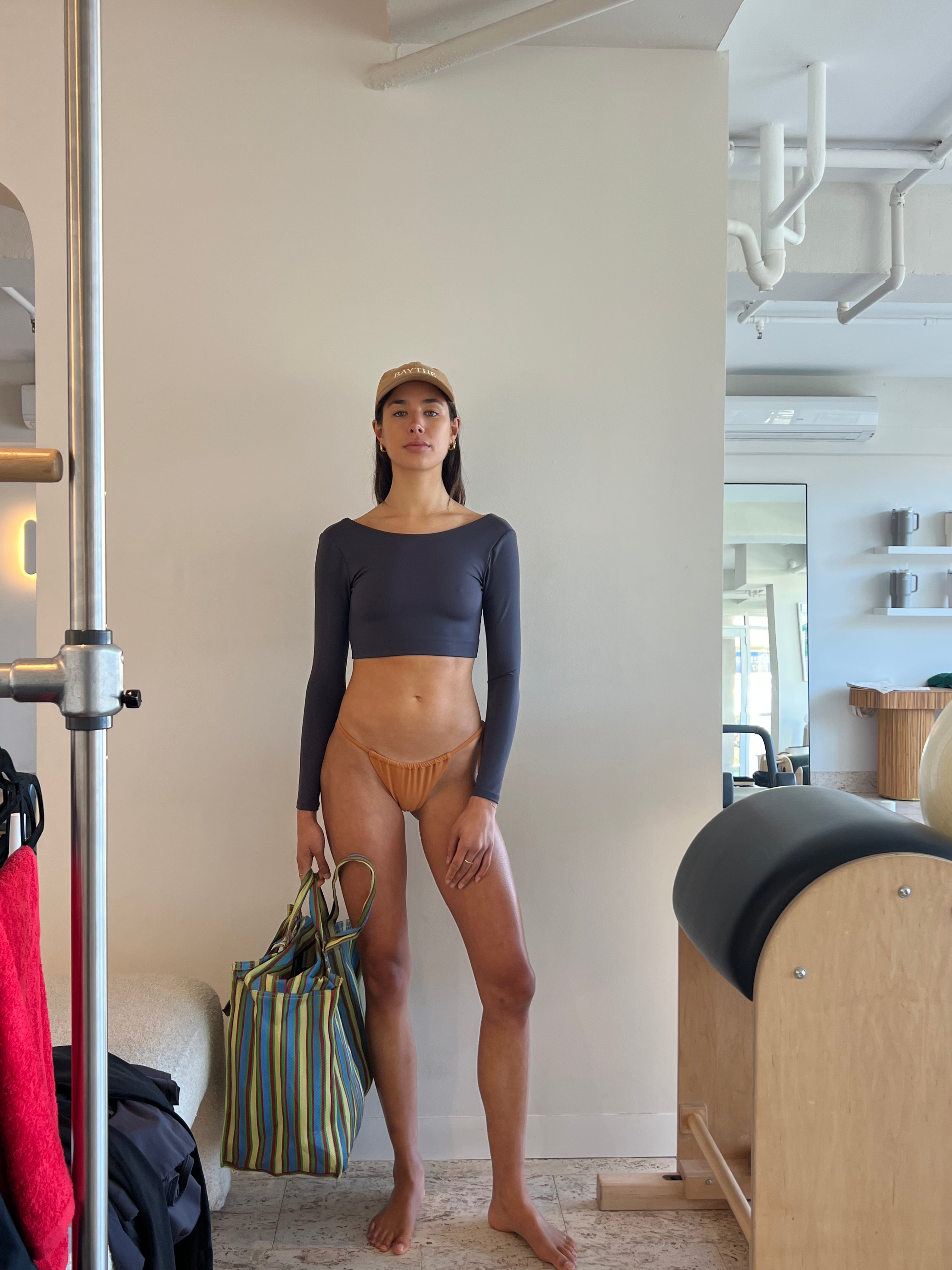 ONDA Collagen Long-Sleeve Scoop-Back Top