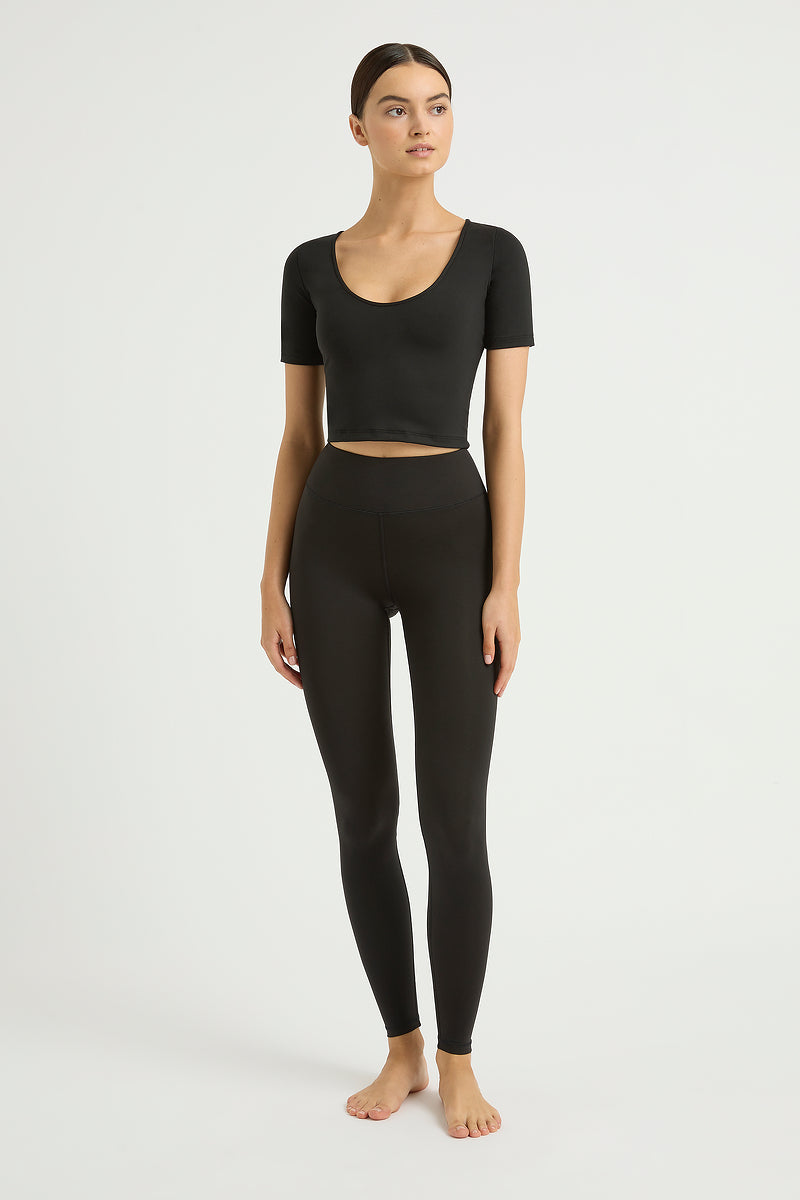 ONDA Collagen Fitted Scoop Top