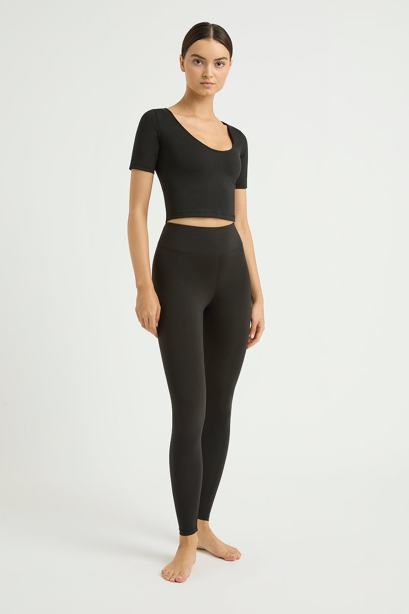 ONDA Collagen Fitted Scoop Top